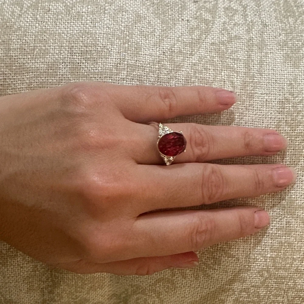 Elegant Red Gemstone Silver Ring